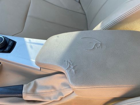 Used 2014 BMW 320i 320i Sedan 4D image 19