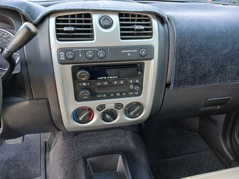 Used 2009 GMC Canyon SLT w/ SLT Preferred Equipment Group AWD/4WD image 23