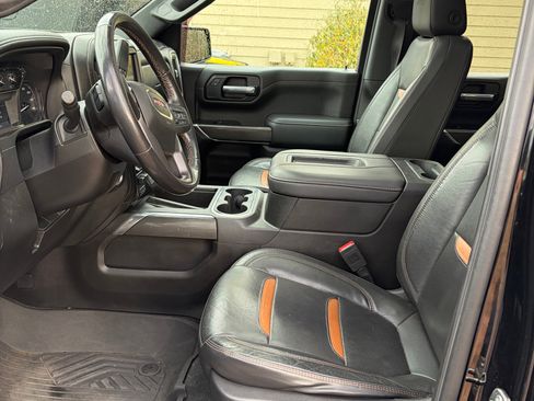 Used 2020 GMC Sierra 1500 AT4 w/ AT4 Premium Package image 8