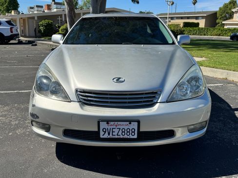 Used 2004 Lexus ES 330 image 9
