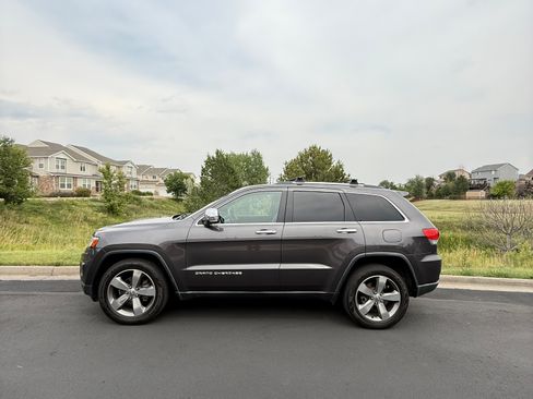 Used 2014 Jeep Grand Cherokee Limited w/ Luxury Group II image 1