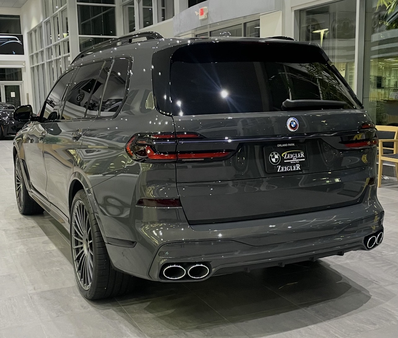 Used 2023 BMW ALPINA XB7 AWD/4WD image 15
