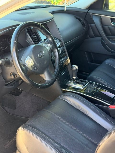 Used 2012 INFINITI FX35 2WD w/ Premium Pkg image 6