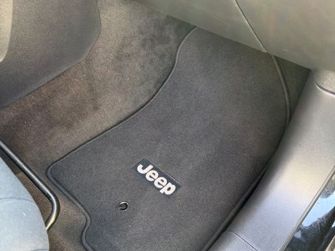 Used 2013 Jeep Compass Sport image 14