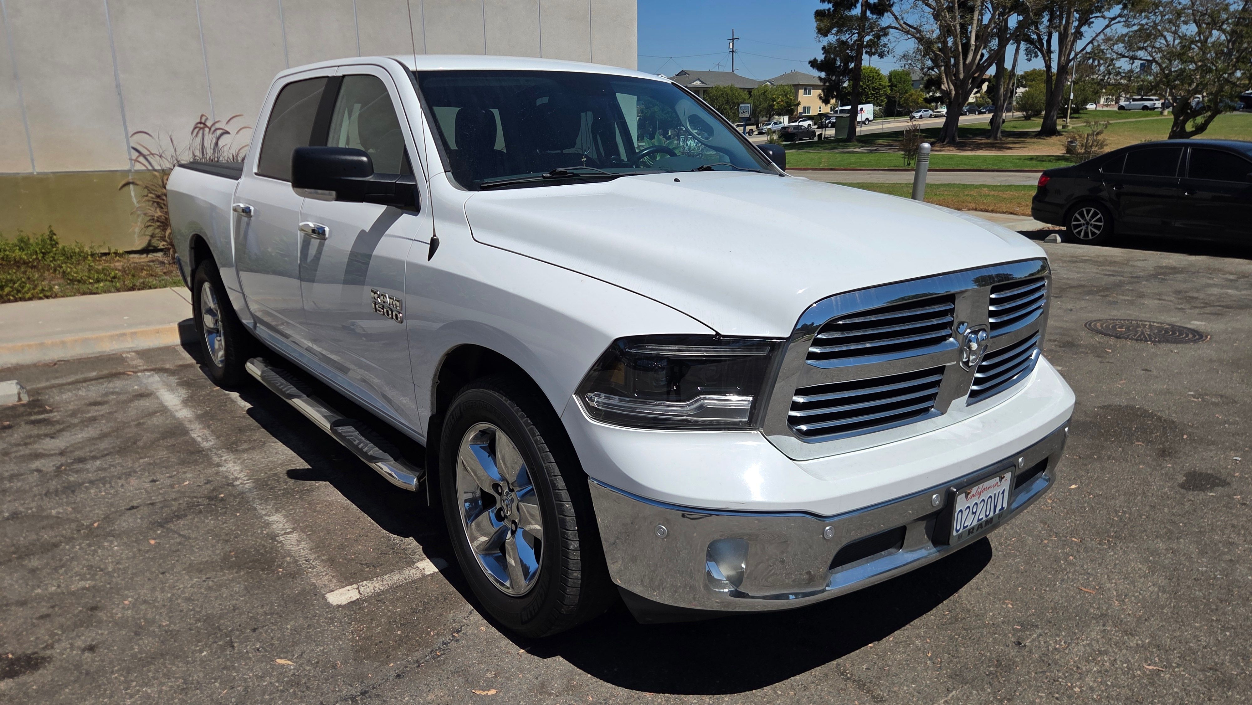 Used 2015 RAM 1500 Big Horn RWD image 10