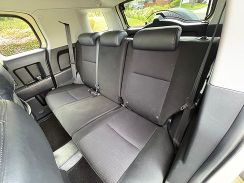 Used 2008 Toyota FJ Cruiser 2WD image 9