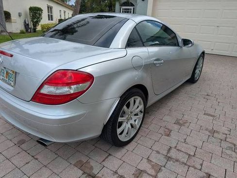Used 2005 Mercedes-Benz SLK 350 image 8