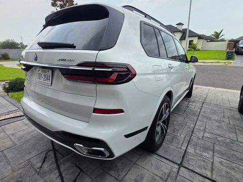 Used 2024 BMW X7 xDrive40i w/ M Sport Package AWD/4WD image 13