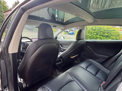 Used 2019 Tesla Model 3 RWD image 15