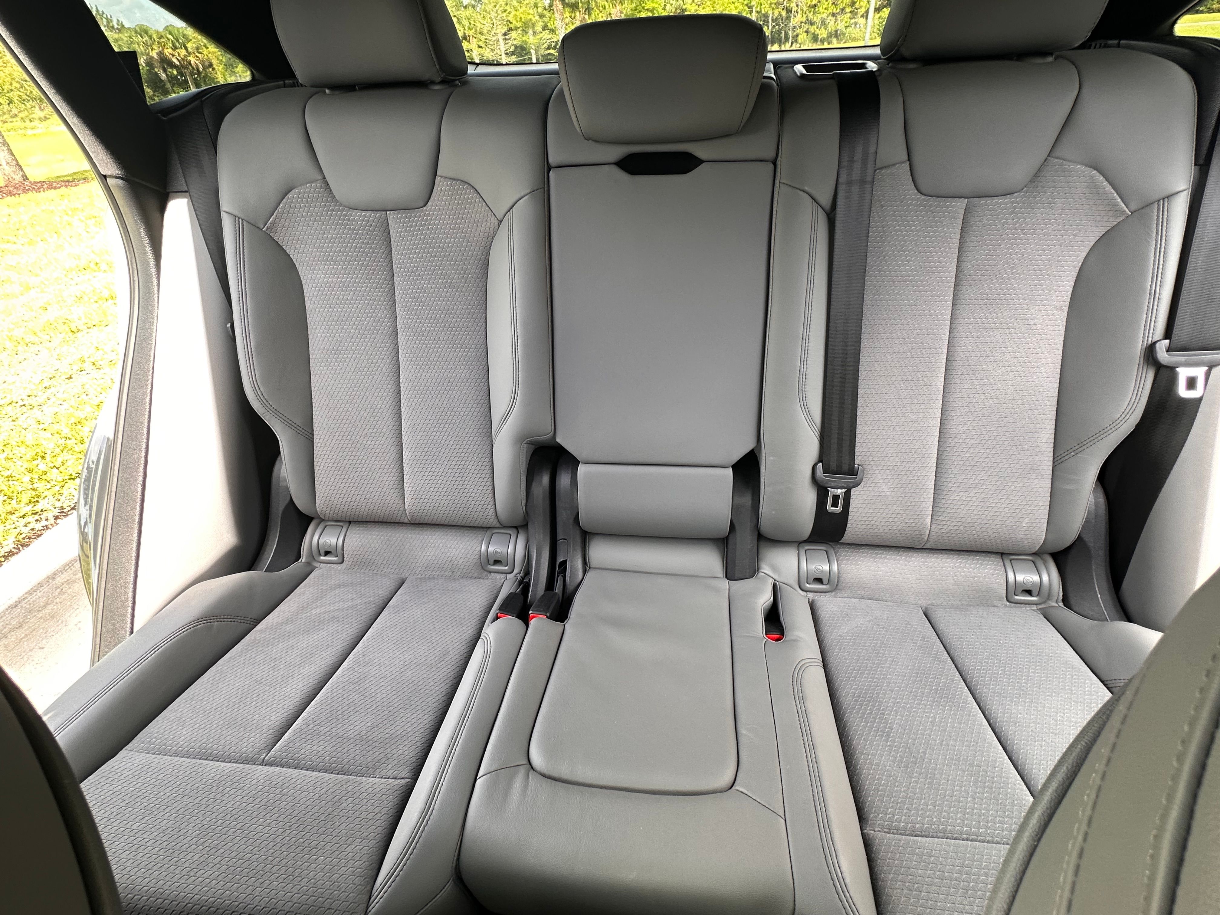 Used 2022 Audi SQ5 Premium w/ Convenience Package AWD/4WD image 14