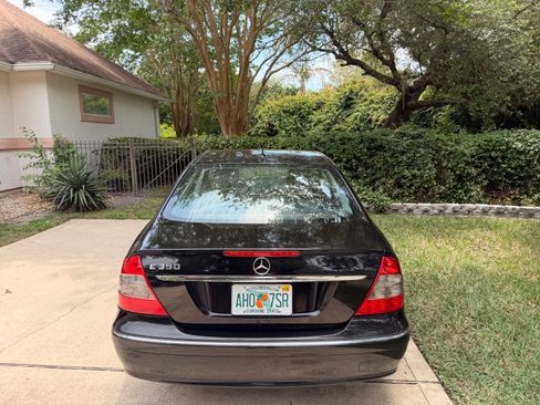 Used 2008 Mercedes-Benz E 350 Sedan image 15
