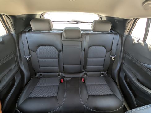 Used 2019 INFINITI QX30 AWD w/ Navigation Package image 17