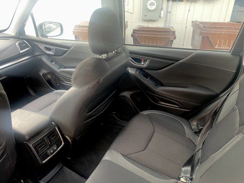 Used 2020 Subaru Forester Premium image 12