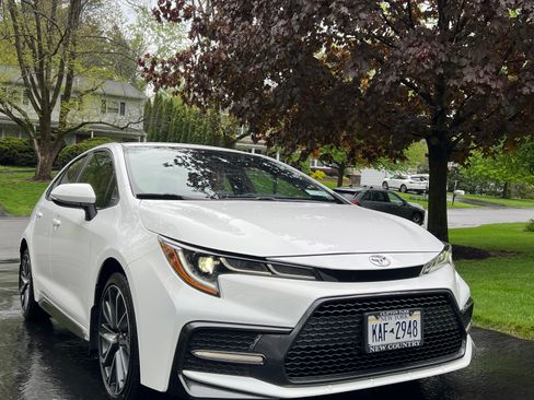 Used 2020 Toyota Corolla SE FWD image 4