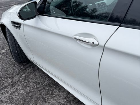 Used 2013 BMW M5 w/ Executive Pkg image 15