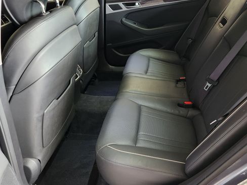 Used 2015 Hyundai Genesis 3.8 w/ Option Group 03 image 10