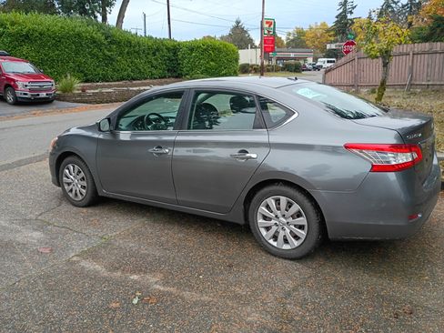 Used 2015 Nissan Sentra SV image 6
