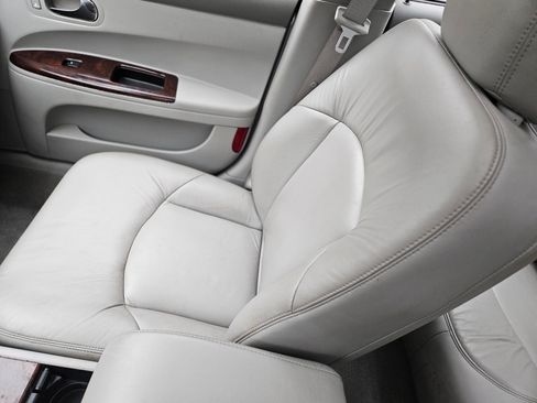 Used 2008 Buick LaCrosse CXL w/ Driver Confidence Package image 31