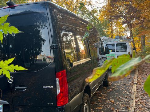 Used 2019 Mercedes-Benz Sprinter 4x4 144 image 9