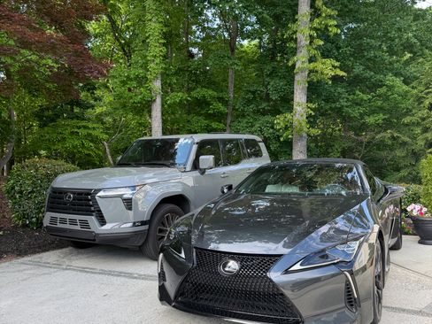 Used 2021 Lexus LC 500 Convertible w/ Touring Package RWD image 8