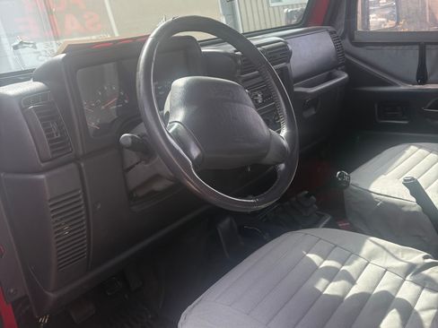 Used 2001 Jeep Wrangler SE AWD/4WD image 12
