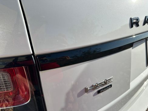 Used 2020 Land Rover Range Rover Long Wheelbase HSE image 14