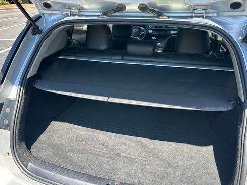 Used 2013 Lexus CT 200h FWD image 17