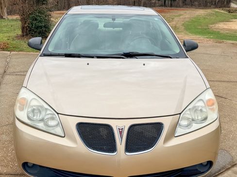 Used 2006 Pontiac G6 Sedan w/ Premium Value Package image 4