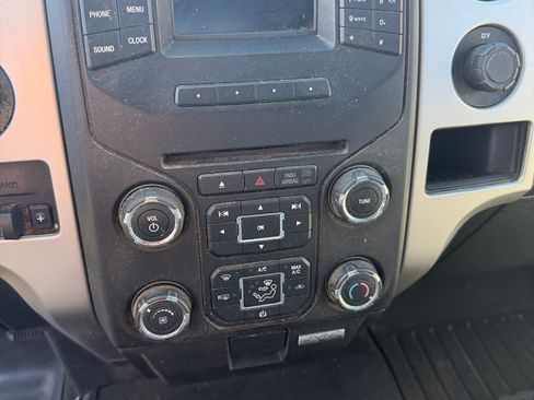 Used 2013 Ford F150 XLT w/ Luxury Equipment Group image 9