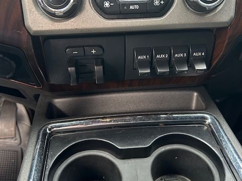 Used 2015 Ford F250 Lariat w/ FX4 Off-Road Package image 10