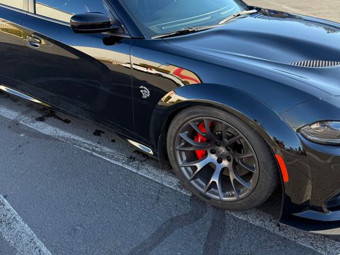 Used 2020 Dodge Charger SRT Hellcat w/ Navigation & Travel Group image 8