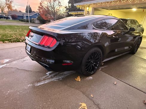 Used 2015 Ford Mustang GT w/ GT Performance Package image 10