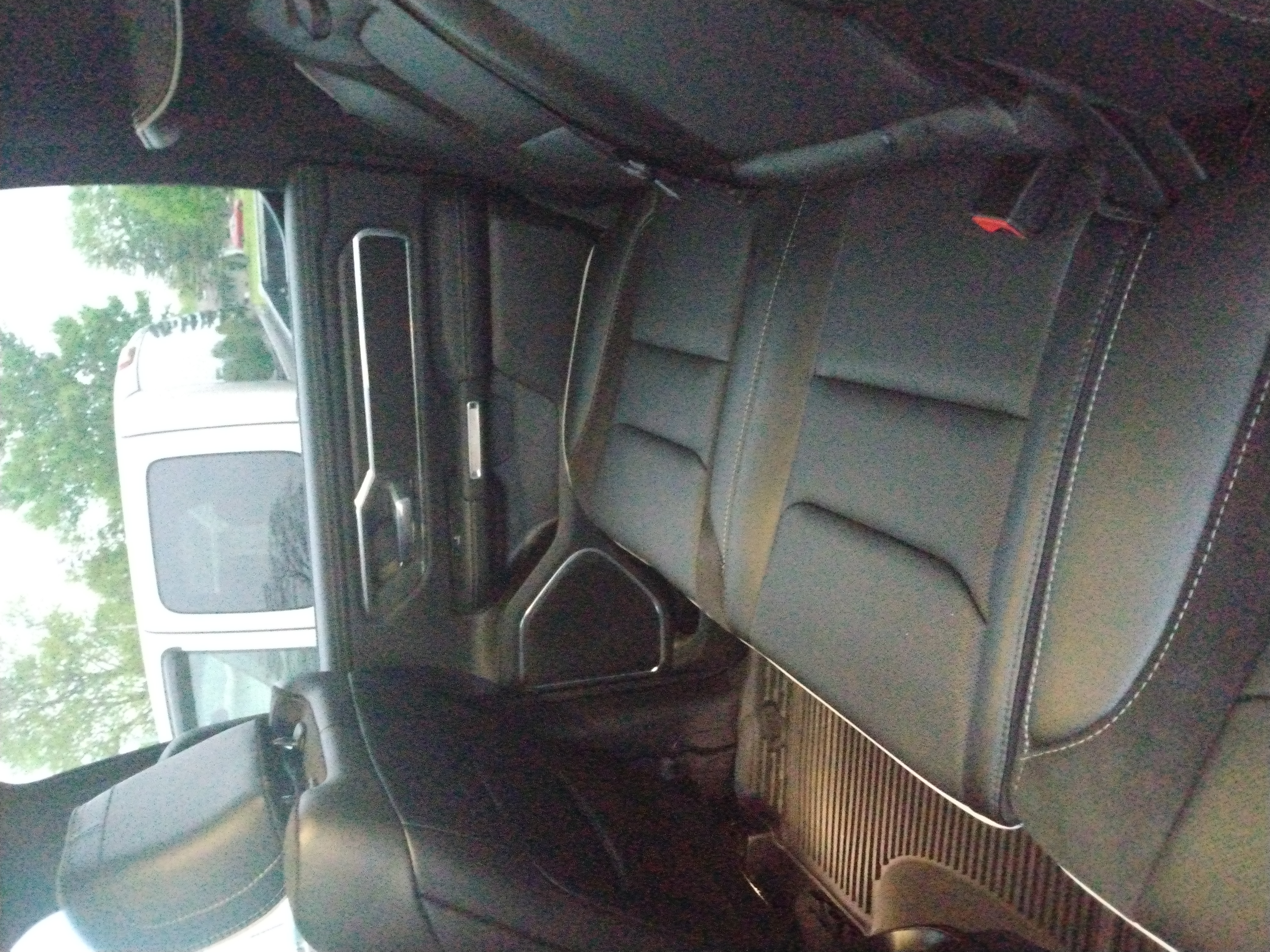 Used 2025 RAM 1500 Laramie AWD/4WD image 12