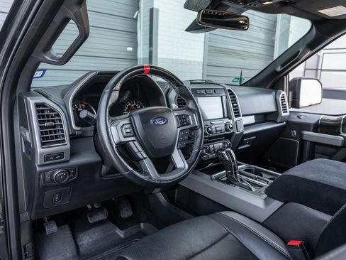 Used 2018 Ford F150 Raptor w/ Equipment Group 802A Luxury image 26