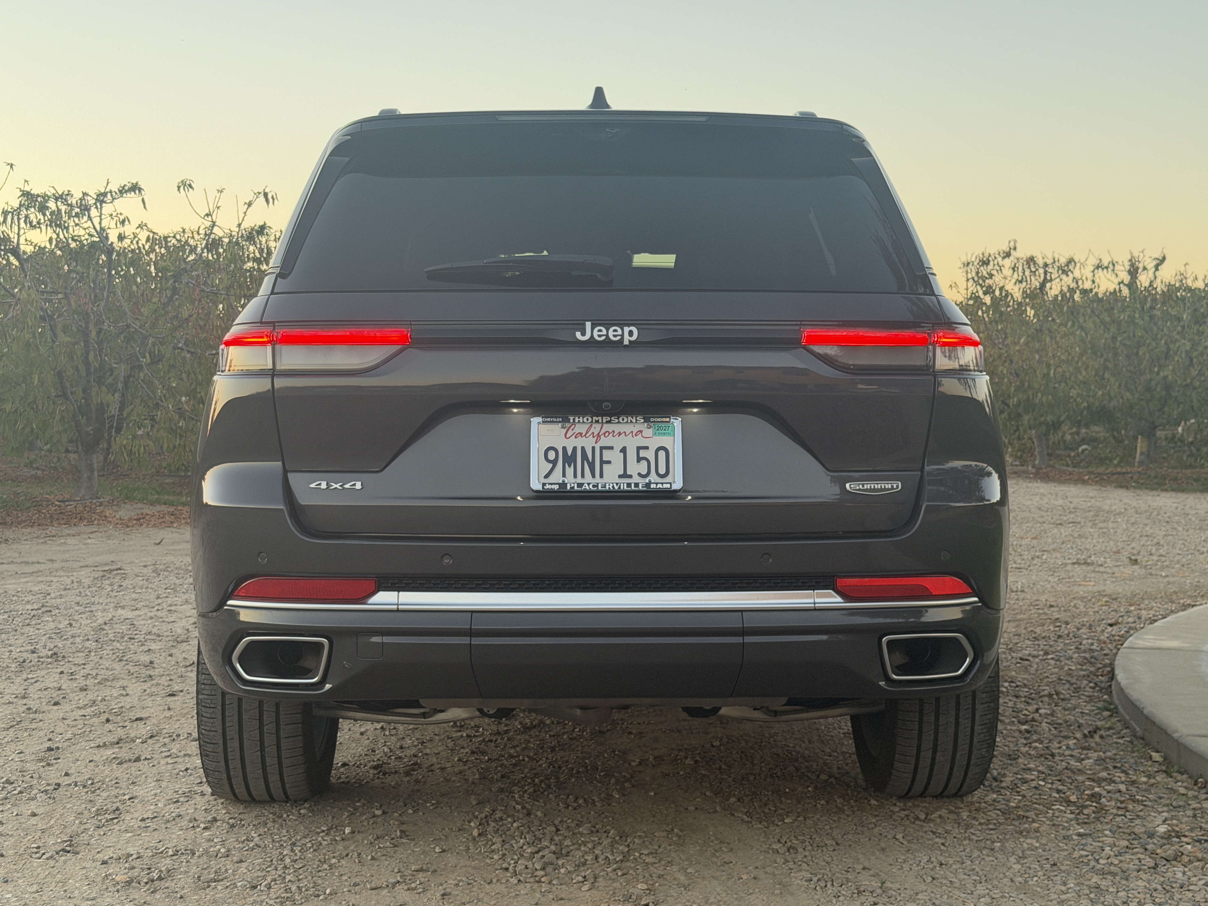 Used 2024 Jeep Grand Cherokee Summit w/ Adv Protech Group IV AWD/4WD image 4