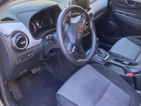 Used 2020 Hyundai Kona SE image 12