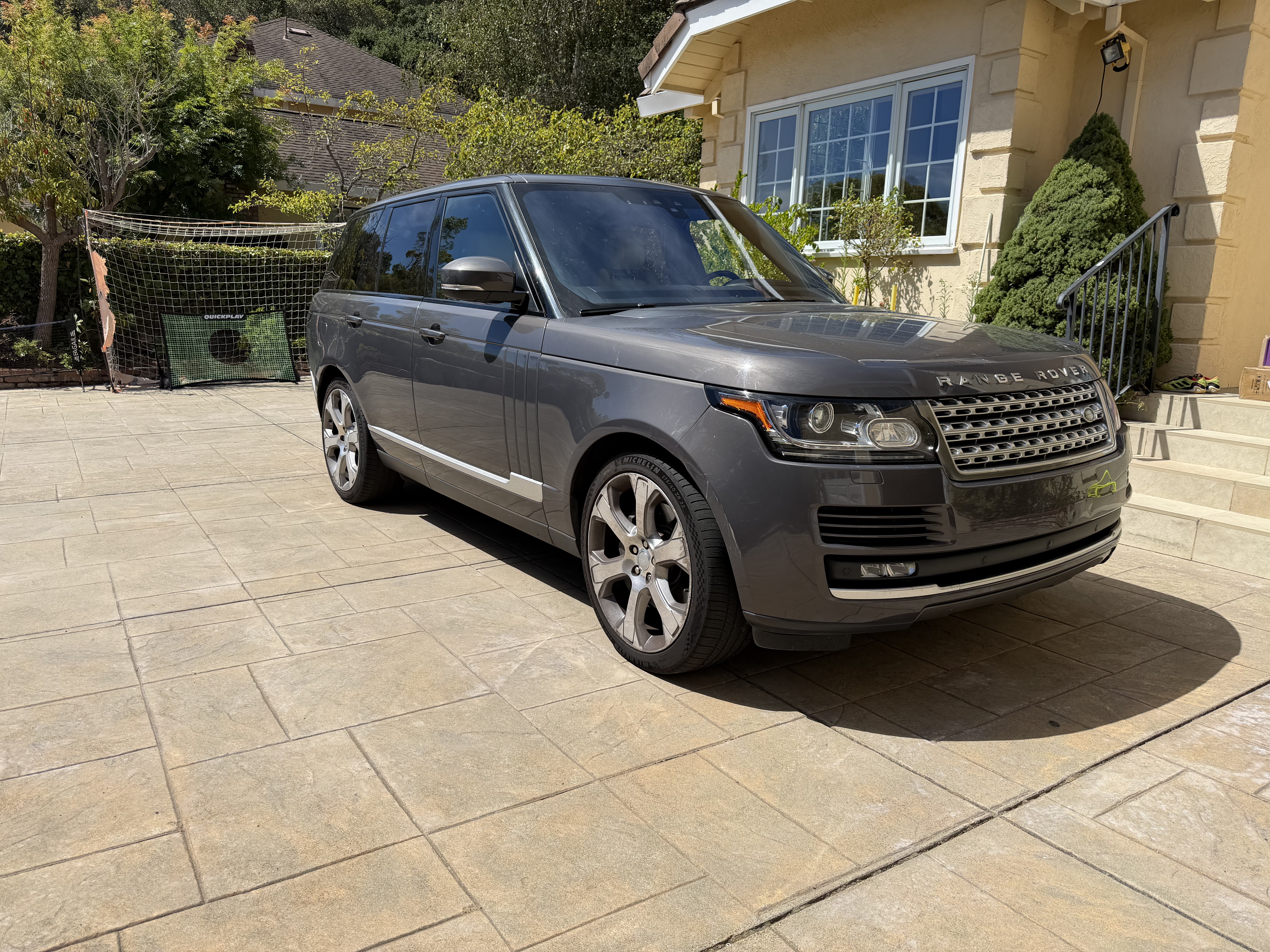 Used 2017 Land Rover Range Rover Supercharged AWD/4WD image 4