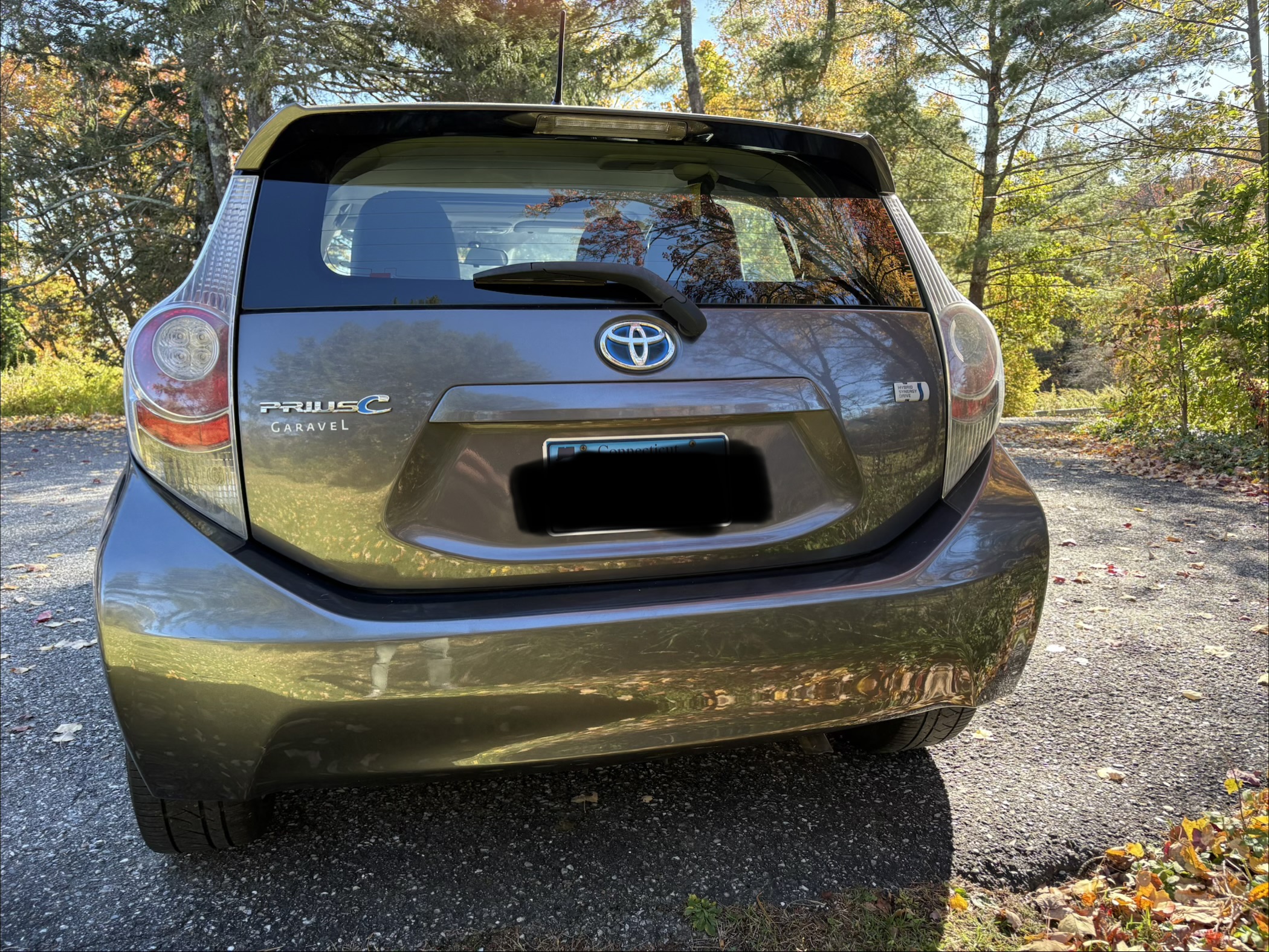 Used 2012 Toyota Prius C Four w/ Alloy Wheel Pkg FWD image 5
