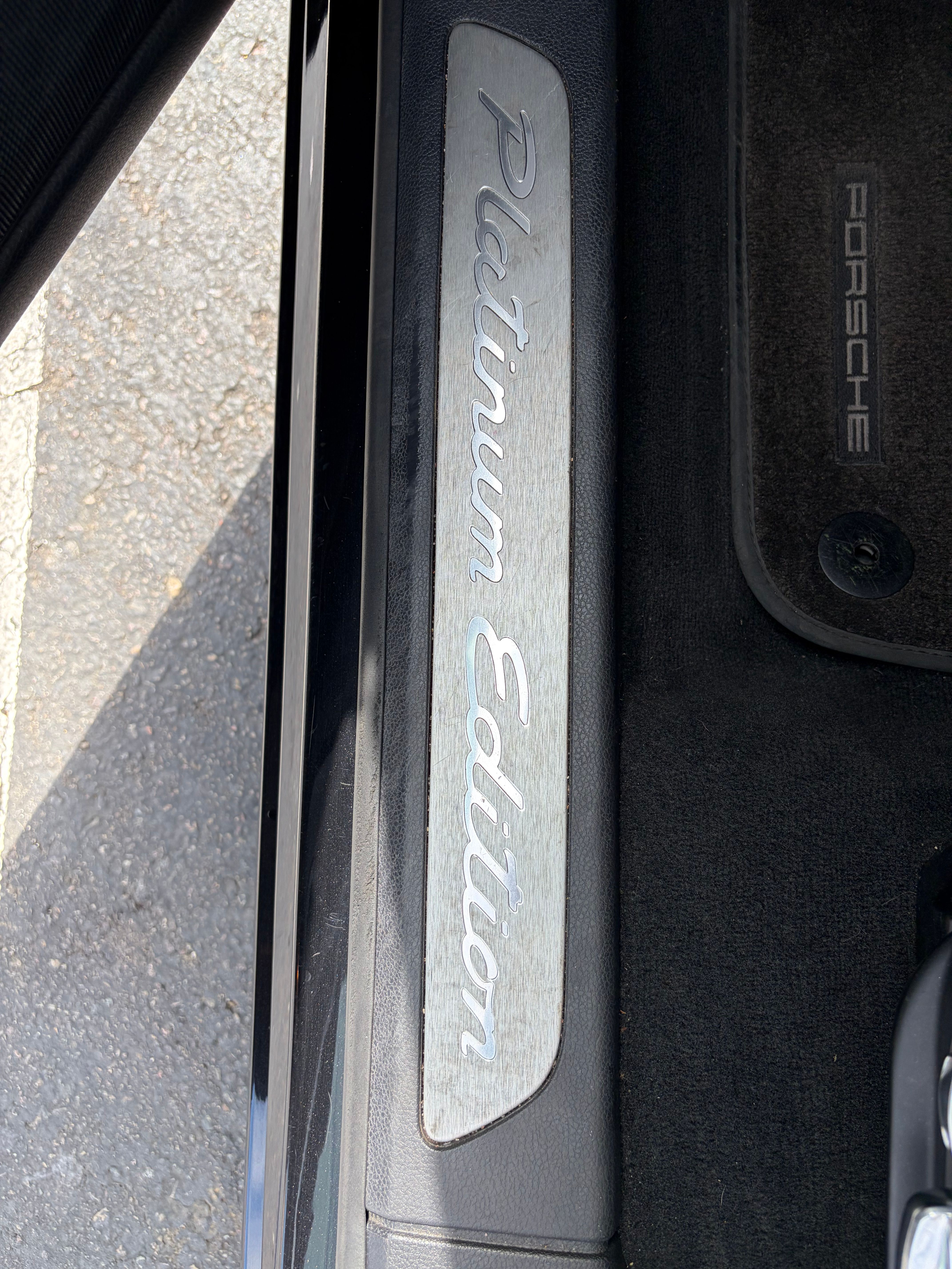 Used 2013 Porsche Panamera 4 Platinum Edition AWD/4WD image 17