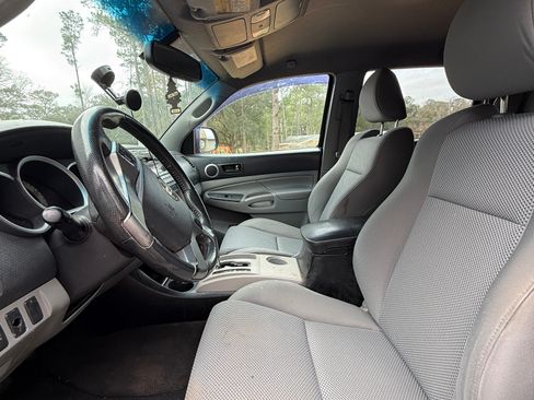 Used 2012 Toyota Tacoma PreRunner image 5