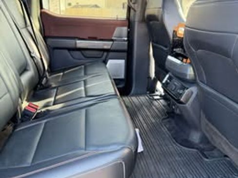 Used 2021 Ford F150 Lariat w/ Equipment Group 502A High image 8