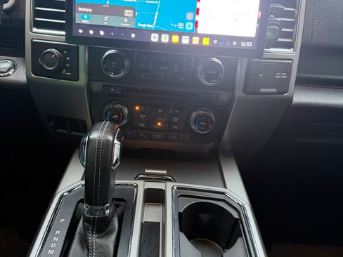 Used 2015 Ford F150 Lariat w/ Equipment Group 502A Luxury image 23