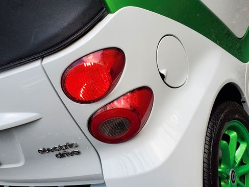 Used 2014 smart fortwo electric drive image 28