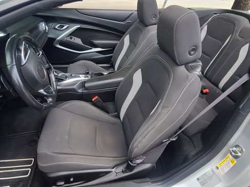 Used 2017 Chevrolet Camaro LT RWD image 13