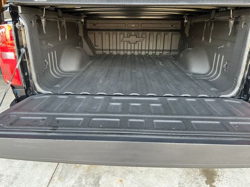 Used 2021 Chevrolet Colorado Z71 w/ Z71 Midnight Edition image 23