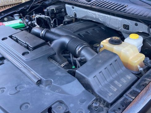 Used 2017 Ford Expedition EL XLT image 16