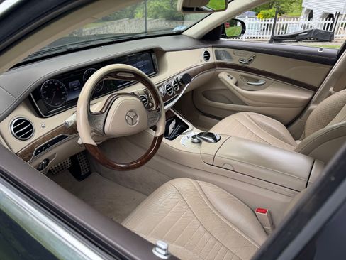 Used 2017 Mercedes-Benz S 550 4MATIC Sedan image 22