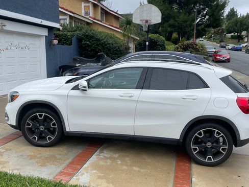 Used 2020 Mercedes-Benz GLA 250 image 4