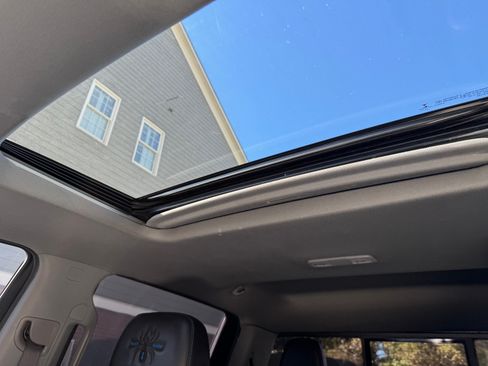 Used 2020 Chevrolet Silverado 1500 LTZ w/ LTZ Premium Package image 11