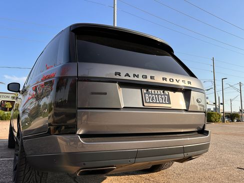 Used 2019 Land Rover Range Rover Supercharged image 8